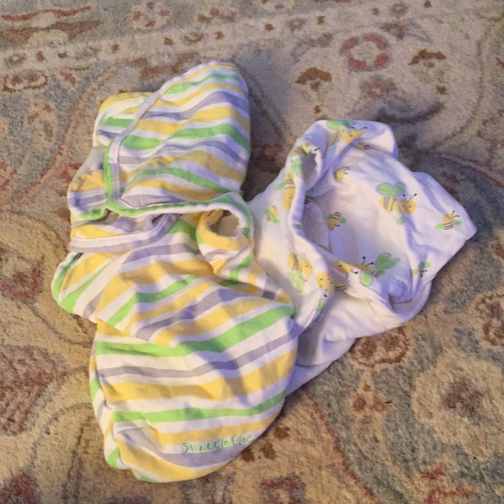 2 baby swaddles